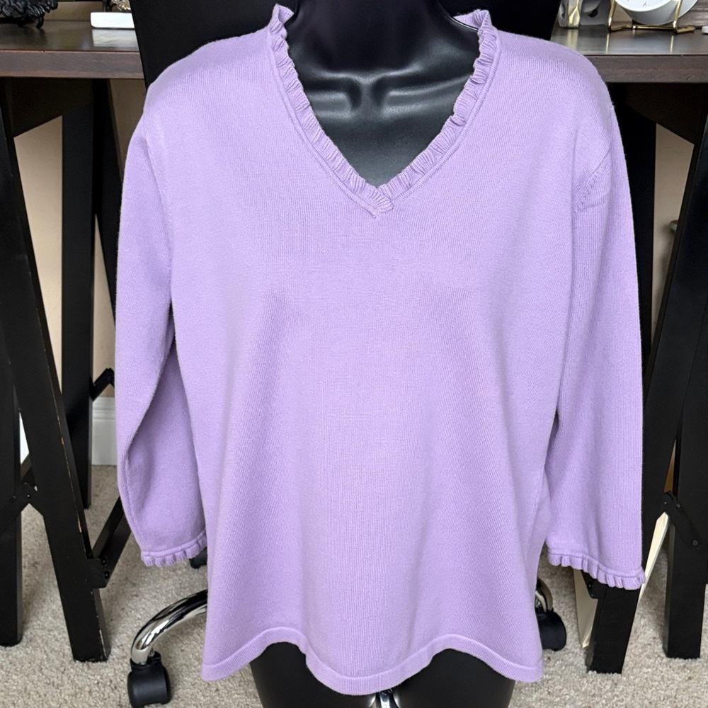 Lavender V-Neck t shirt